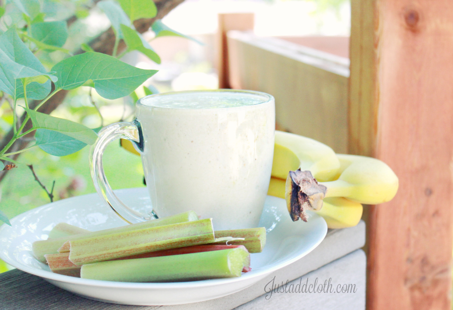 Rhubarb Banana Cream Smoothie with Vanilla