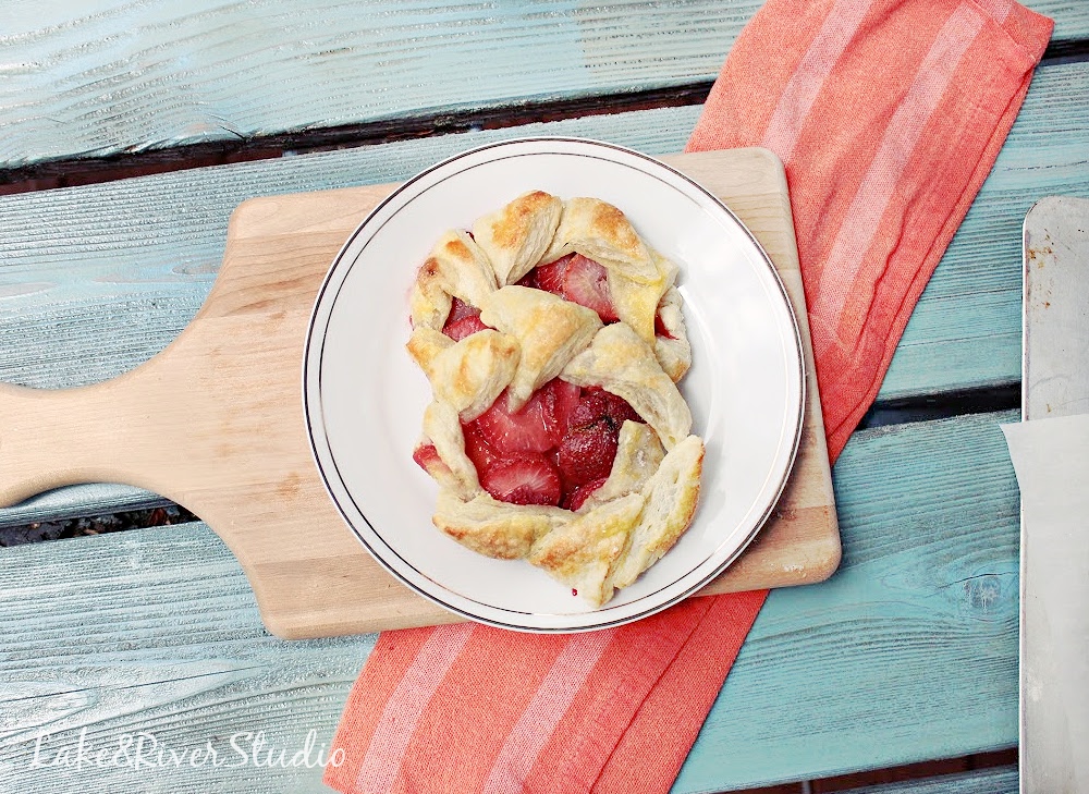 strawberry puff pastry