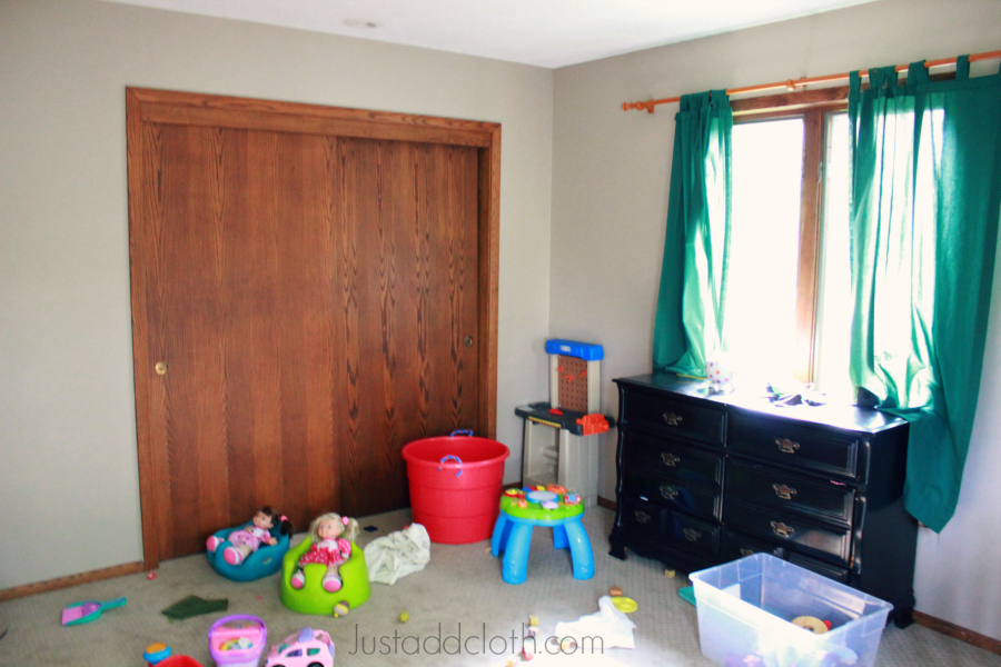 girls room before