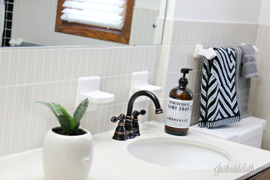 Main Bathroom Mini Makeover 4