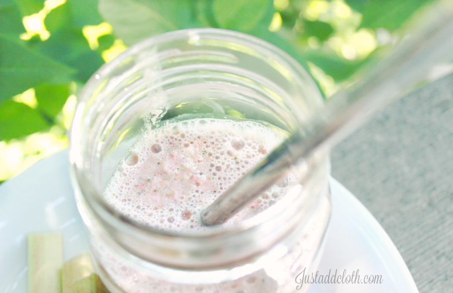 Strawberry rhubarb mint smoothie 2
