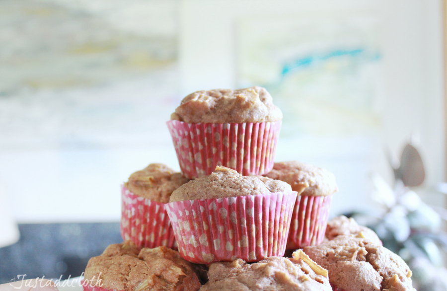 whole wheat rhubarb muffins 
